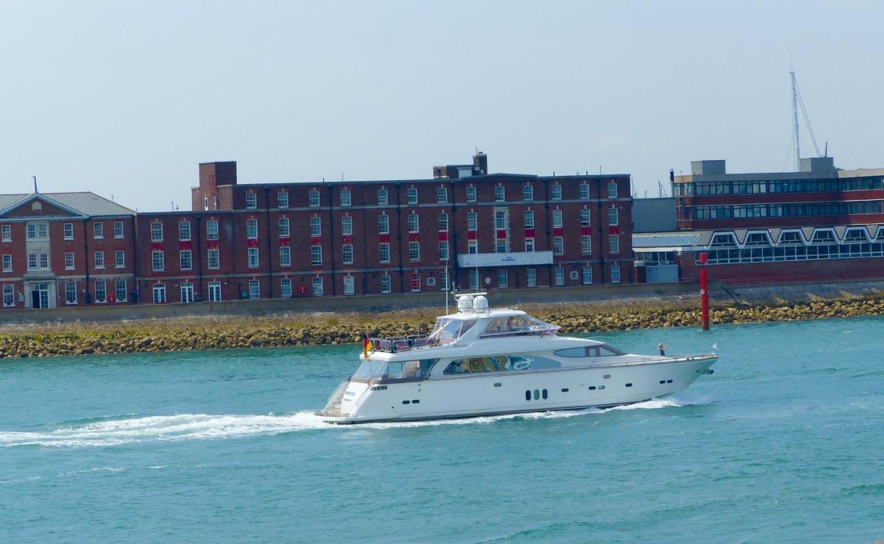 St Georges Balcony Suite With Parking Portsmouth Exterior foto